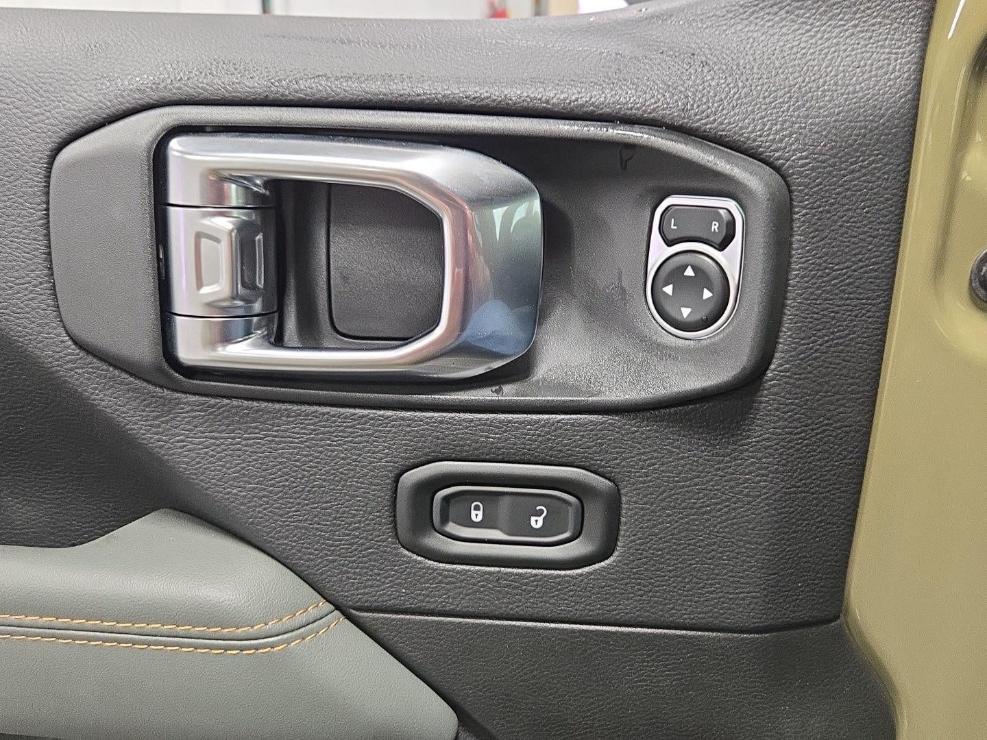 2025 Jeep Gladiator Mojave X