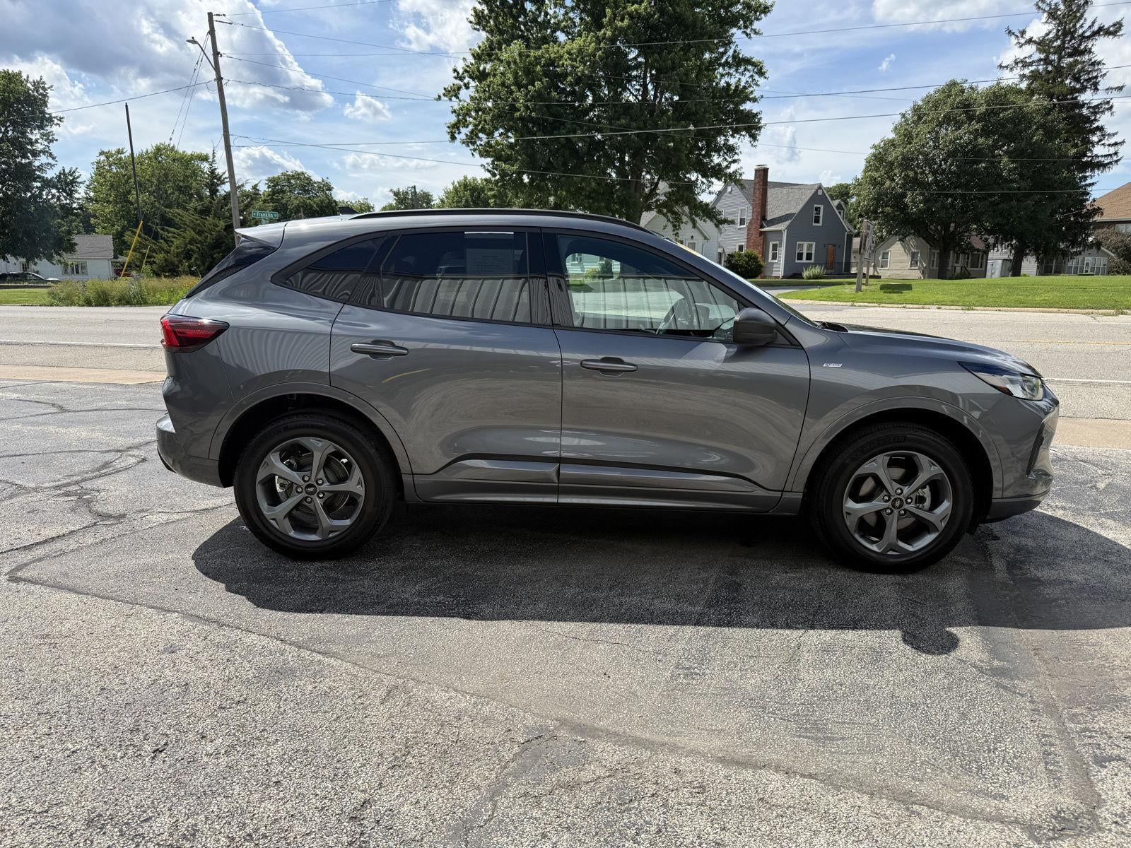 2024 Ford ESCAPE ST-LINE AWD