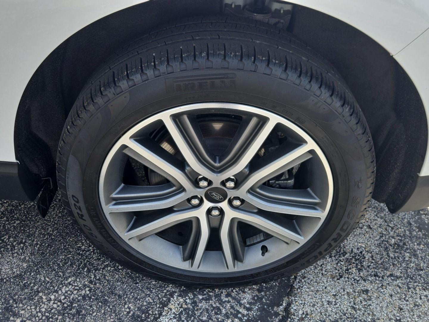 2024 Ford Edge Titanium