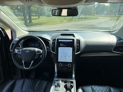 2023 Ford Edge Titanium