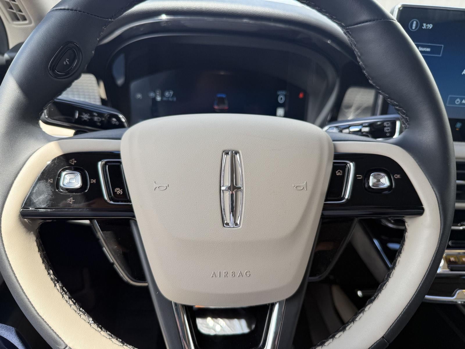2025 Lincoln CORSAIR PREMIERE AWD