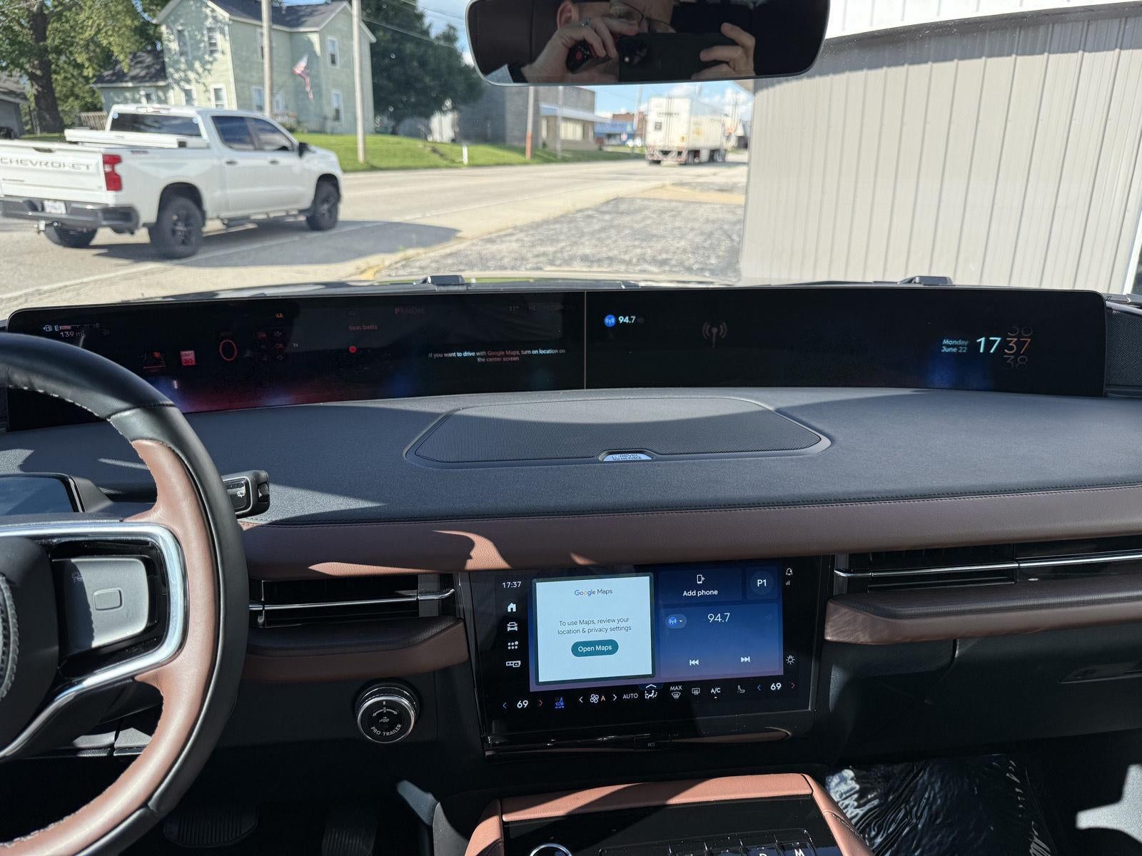 2025 Lincoln NAVIGATOR L RESERVE 4X4