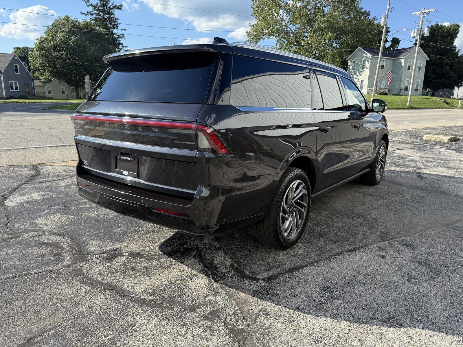 2025 Lincoln NAVIGATOR L RESERVE 4X4
