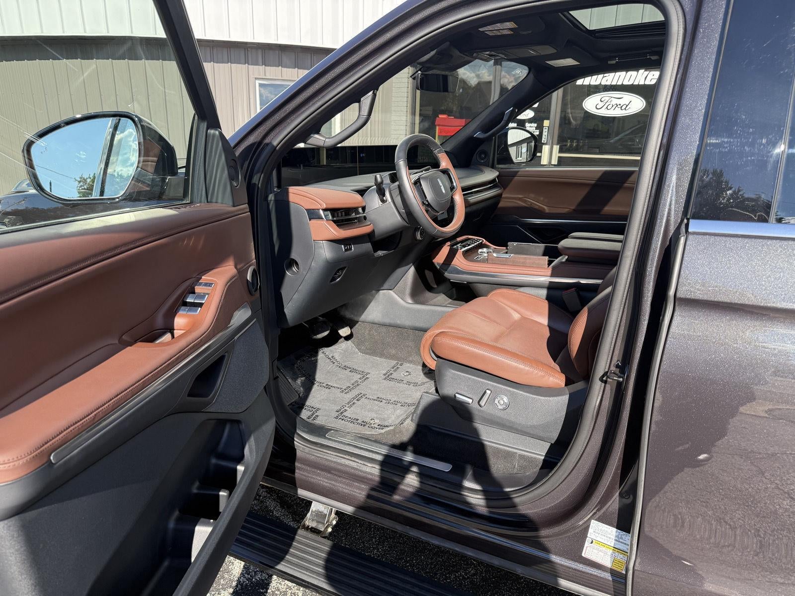 2025 Lincoln NAVIGATOR L RESERVE 4X4