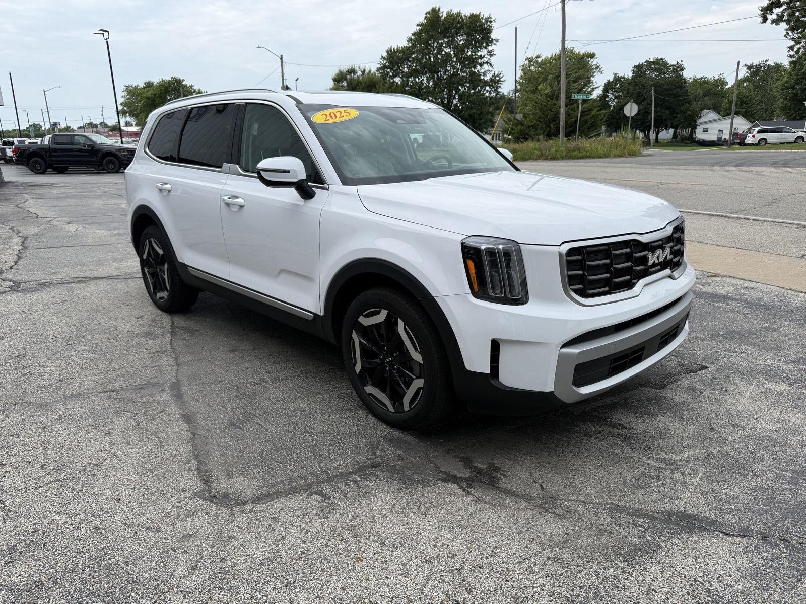 2025 Kia Telluride S