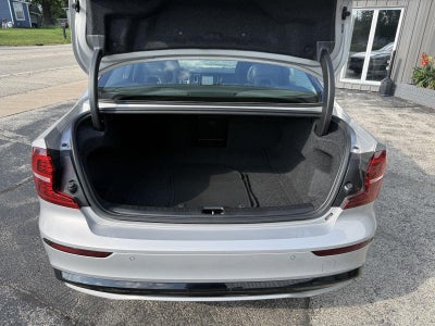 2024 Volvo S60 Core Dark Theme