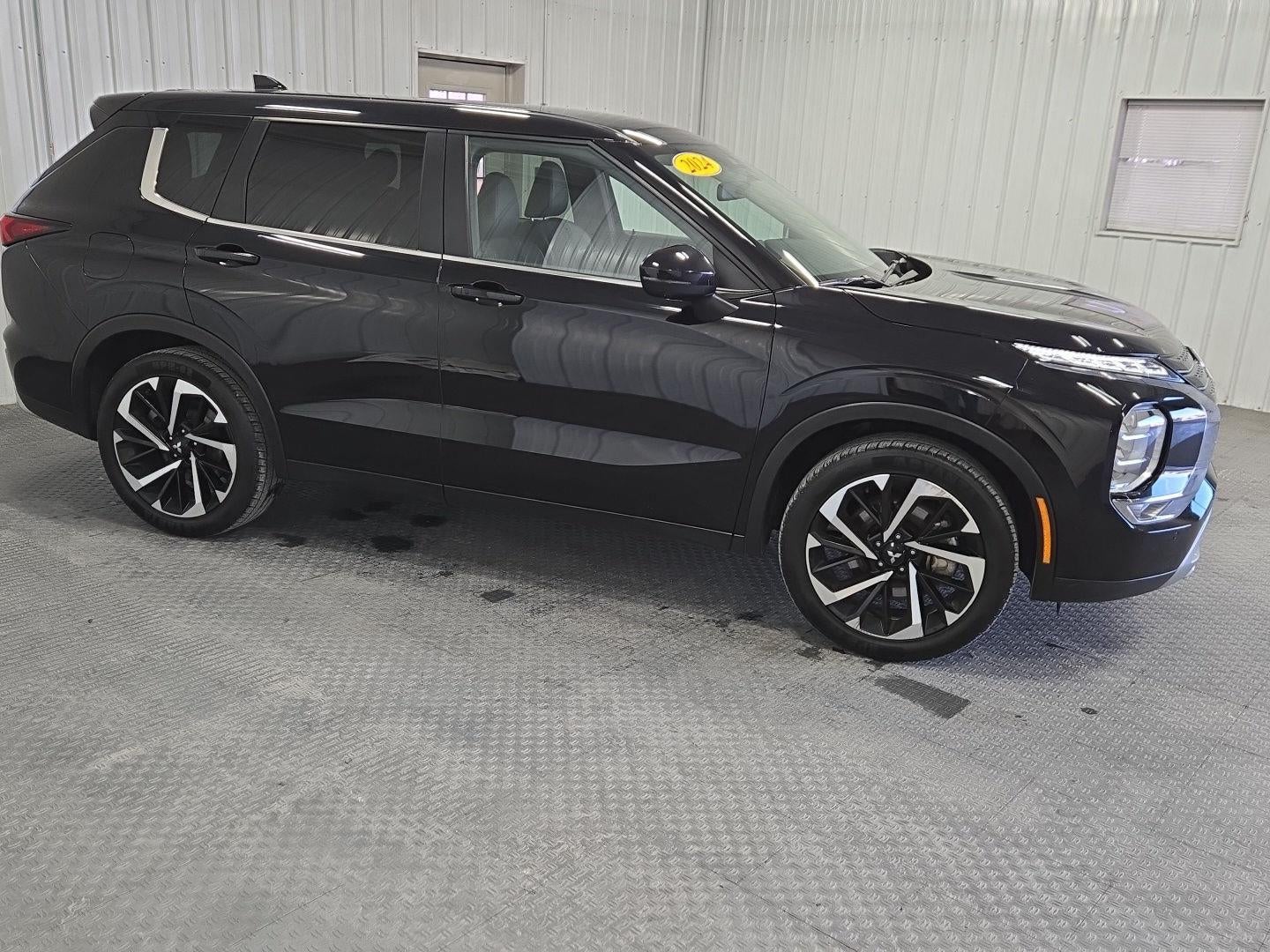 2024 Mitsubishi OUTLANDER SE BLACK EDITION FWD