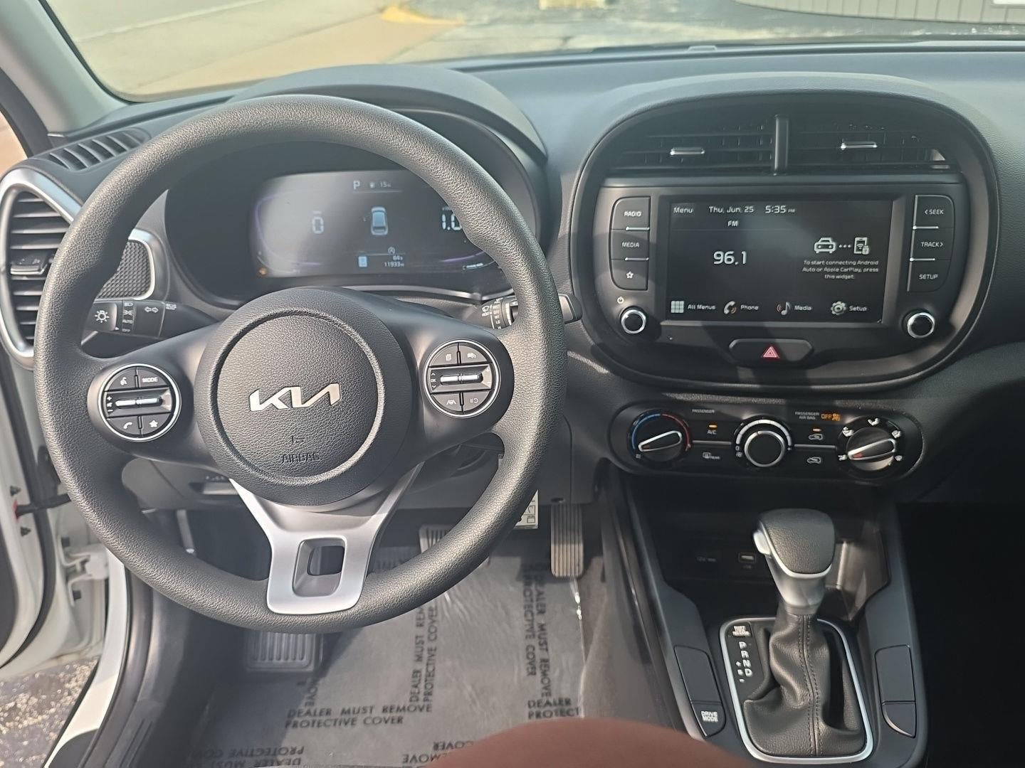 2025 Kia SOUL LX FWD