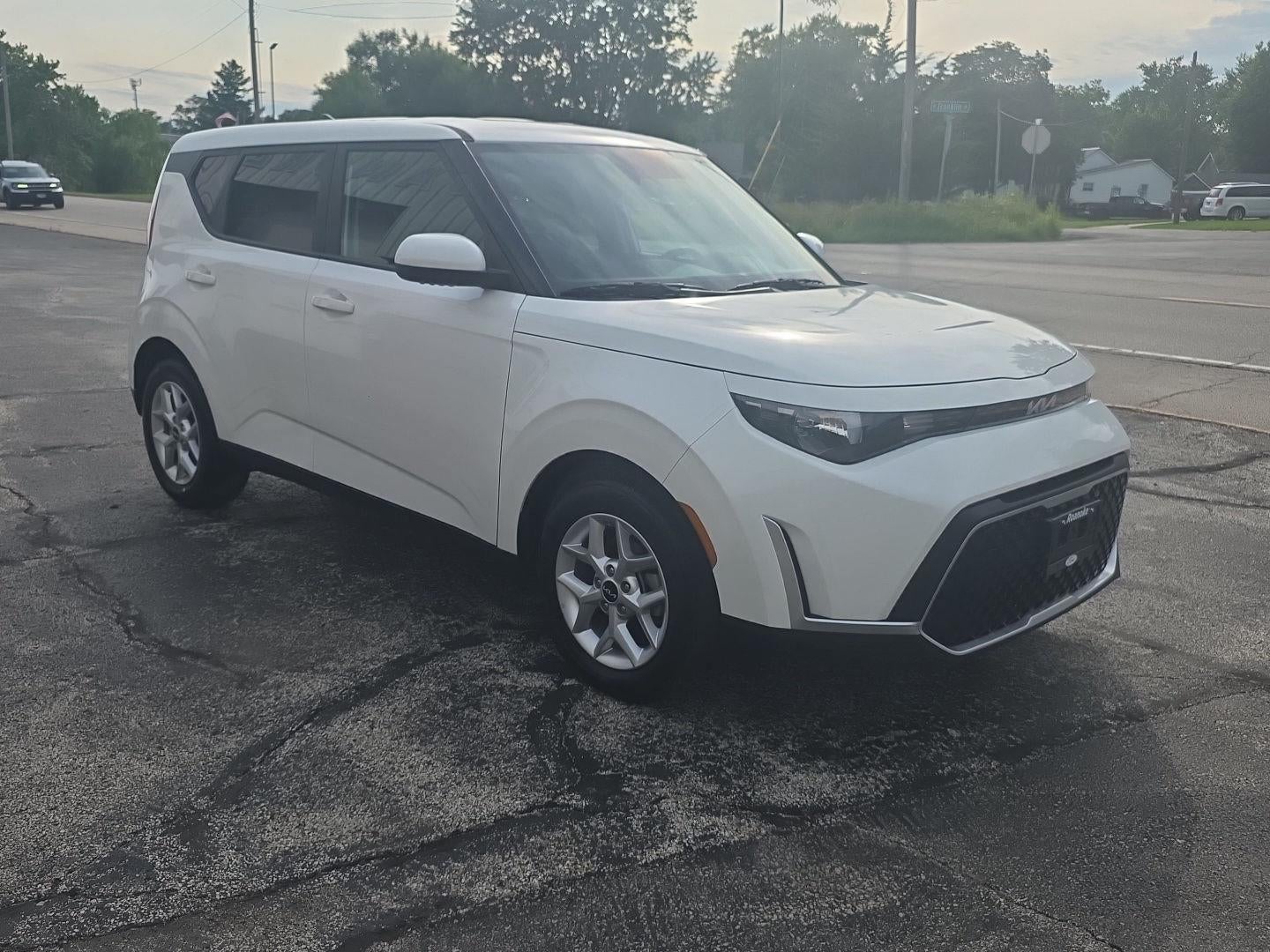 2025 Kia SOUL LX FWD