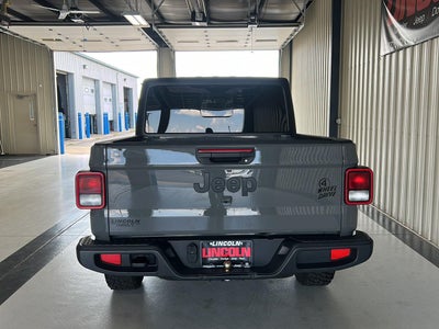 2022 Jeep Gladiator Willys