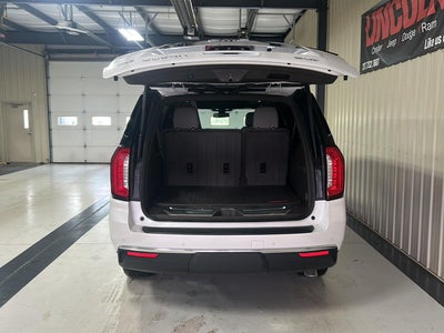 2022 GMC Yukon XL SLT
