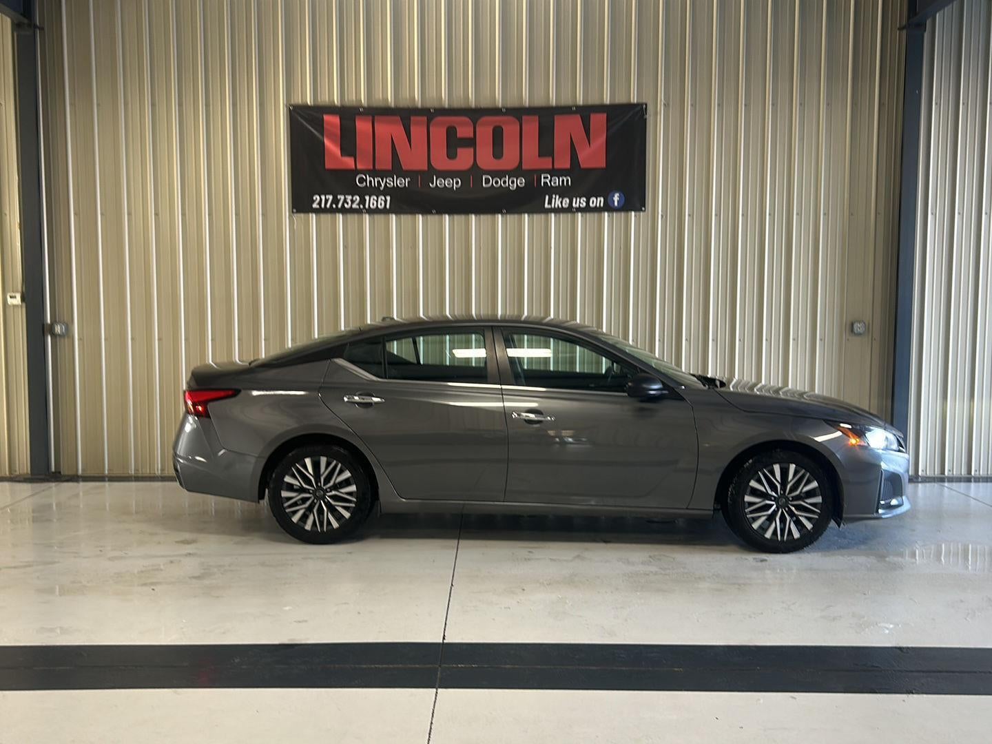 2024 Nissan Altima 2.5 SV