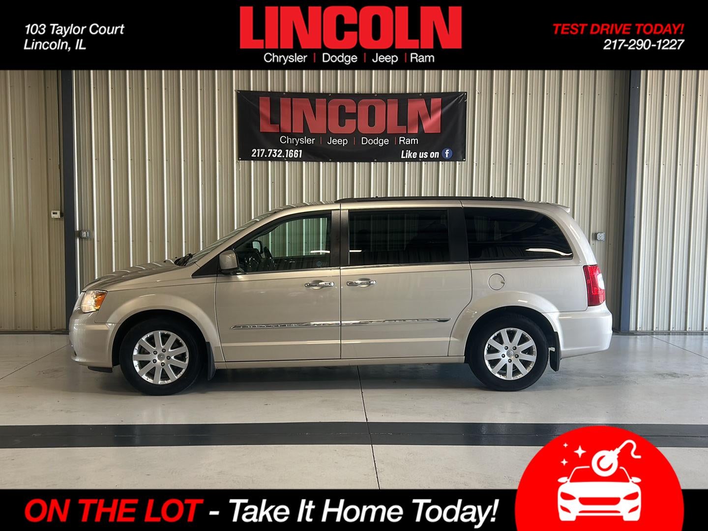 2016 Chrysler Town & Country Touring