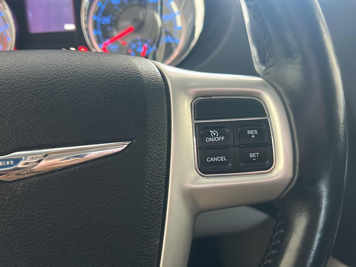 2016 Chrysler Town & Country Touring