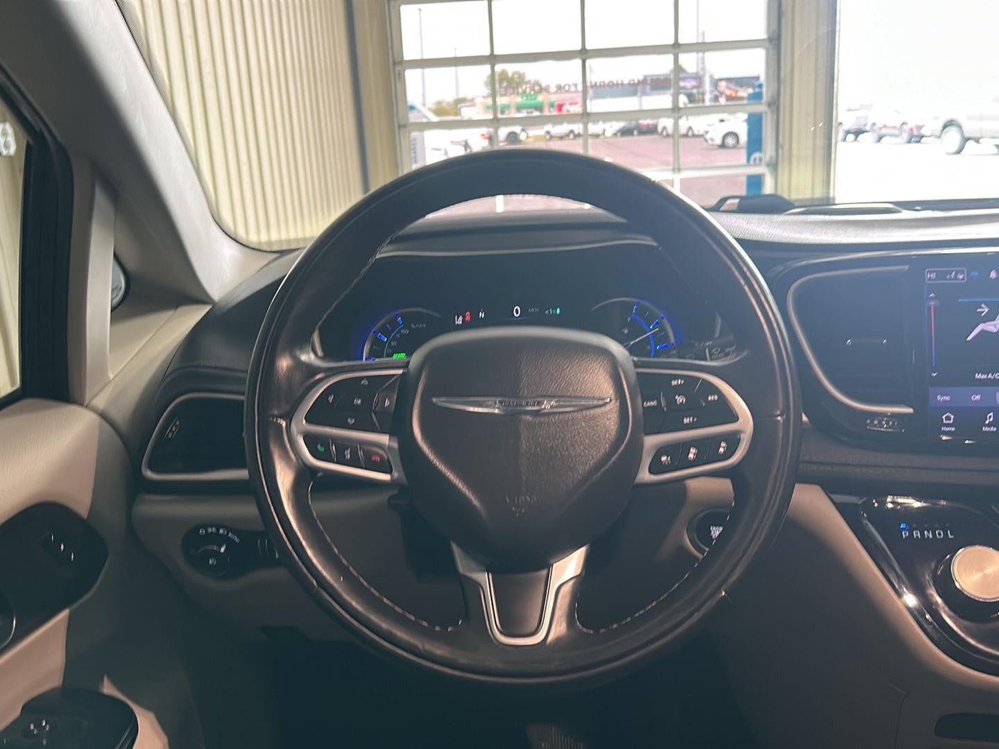2022 Chrysler Pacifica Hybrid Touring L