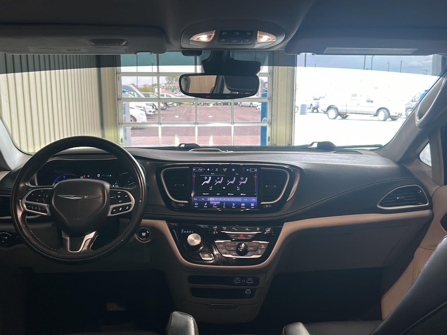 2022 Chrysler Pacifica Hybrid Touring L