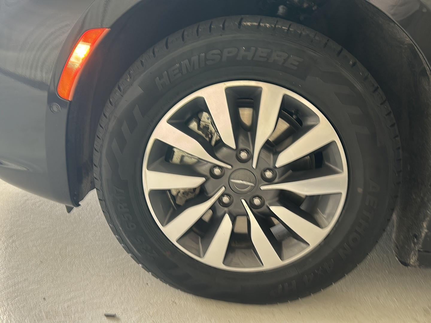 2022 Chrysler Pacifica Hybrid Touring L