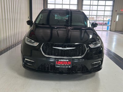 2022 Chrysler Pacifica Hybrid Touring L