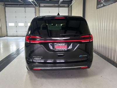 2022 Chrysler Pacifica Hybrid Touring L