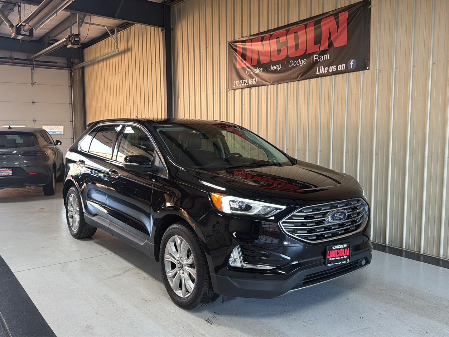 2022 Ford Edge Titanium