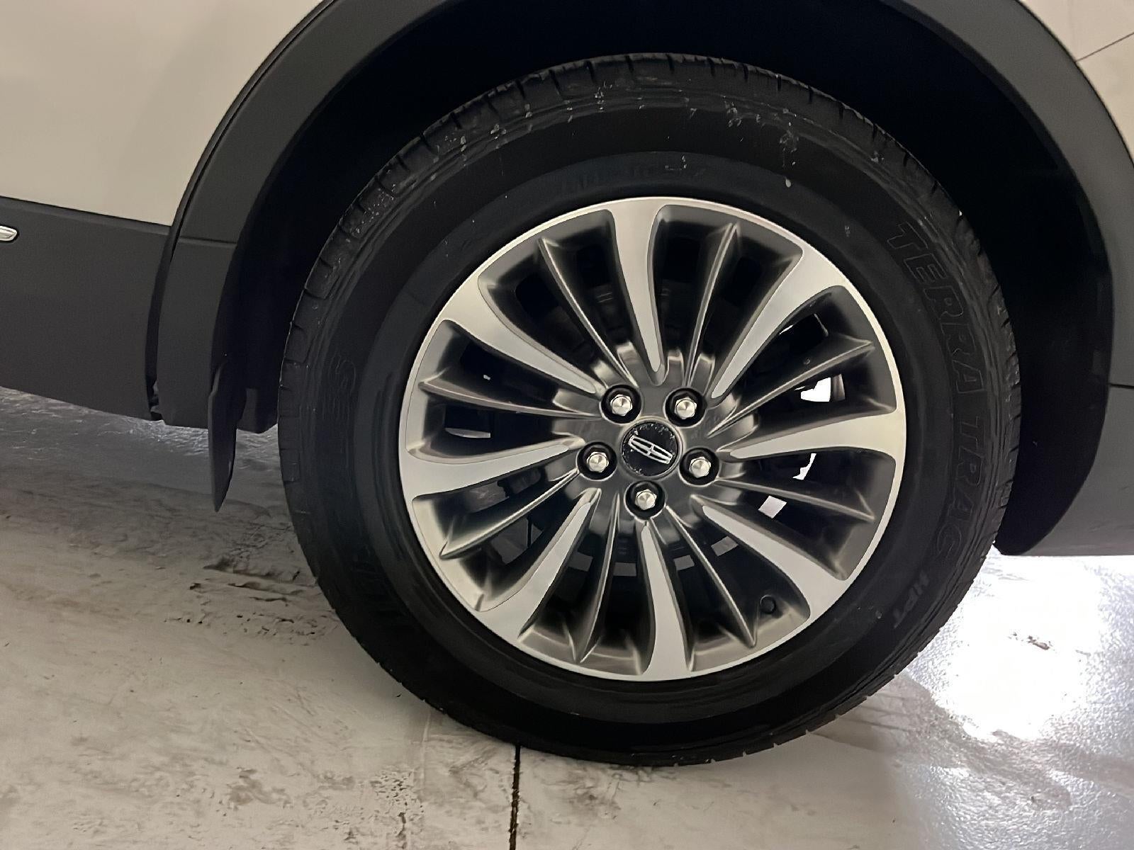 2020 Lincoln Nautilus Standard