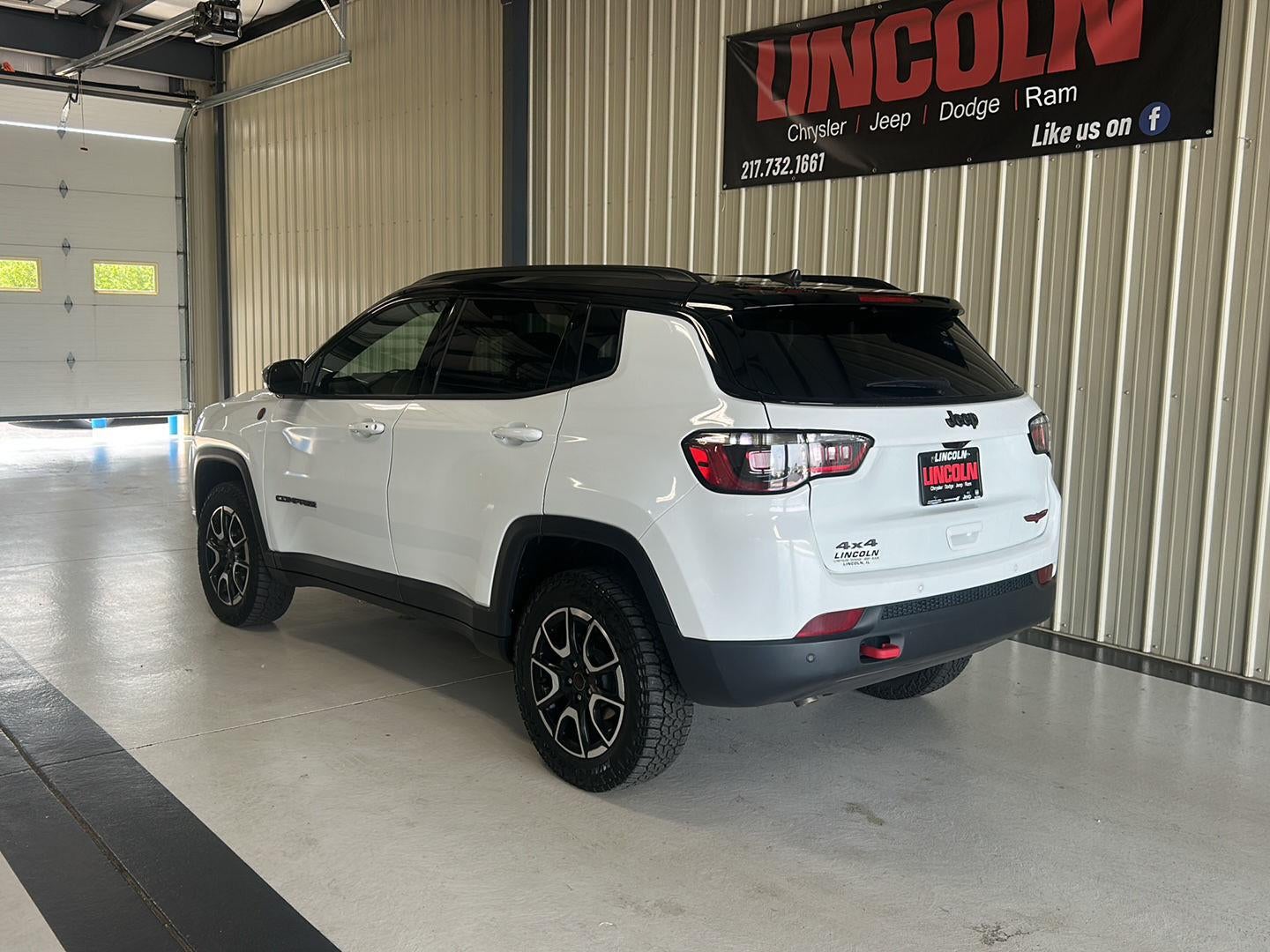 2025 Jeep Compass Trailhawk