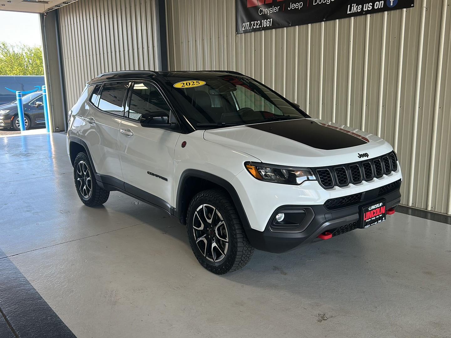 2025 Jeep Compass Trailhawk