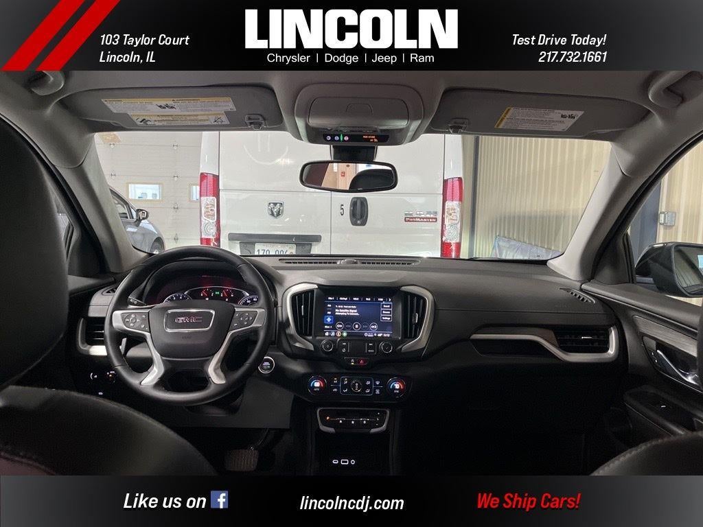 2024 GMC Terrain SLT