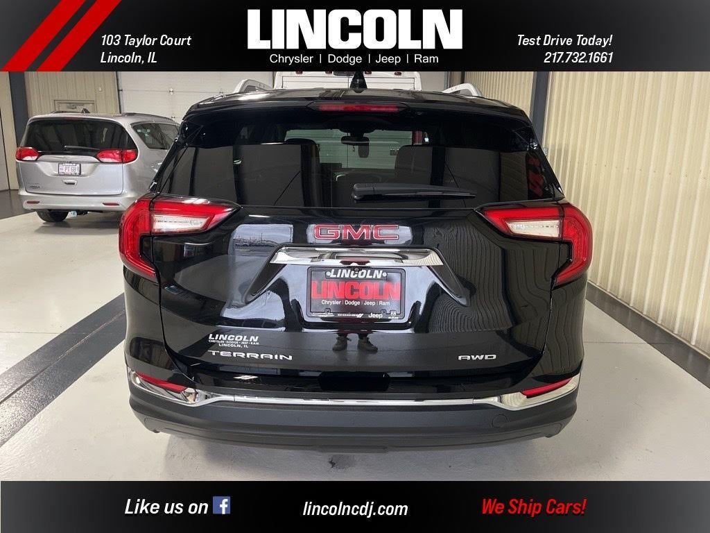 2024 GMC Terrain SLT