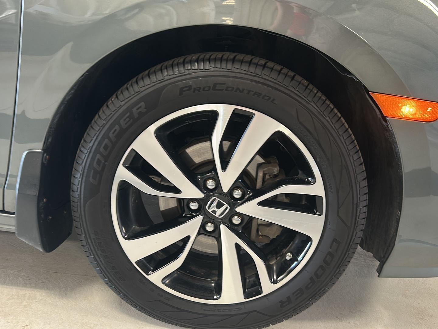 2019 Honda Odyssey Elite