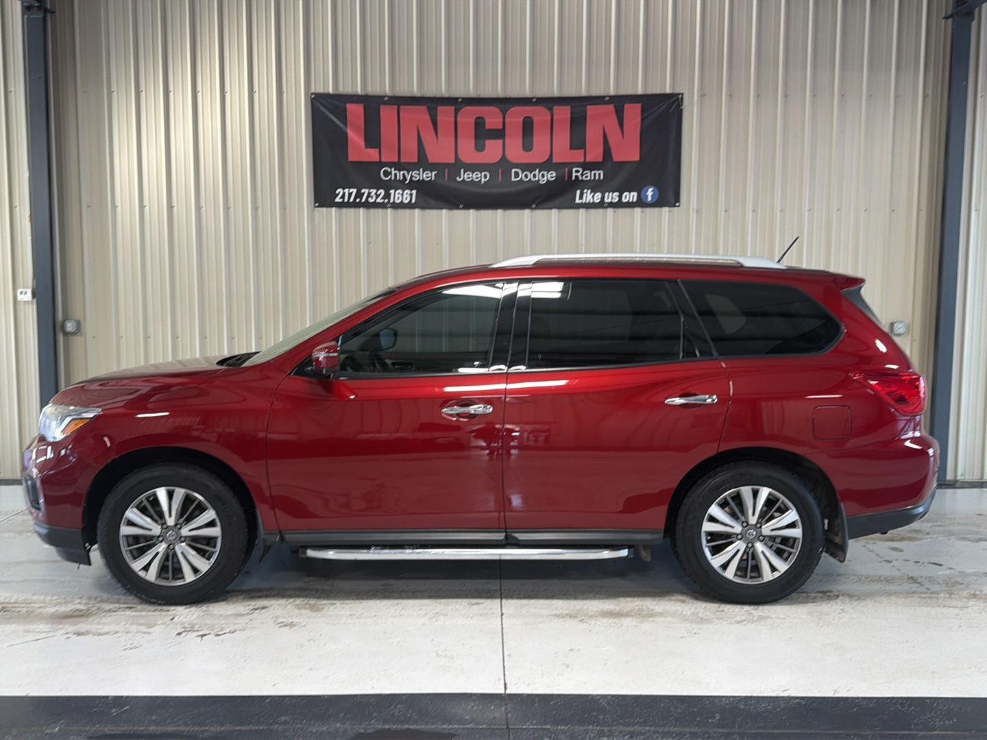 2018 Nissan Pathfinder SL