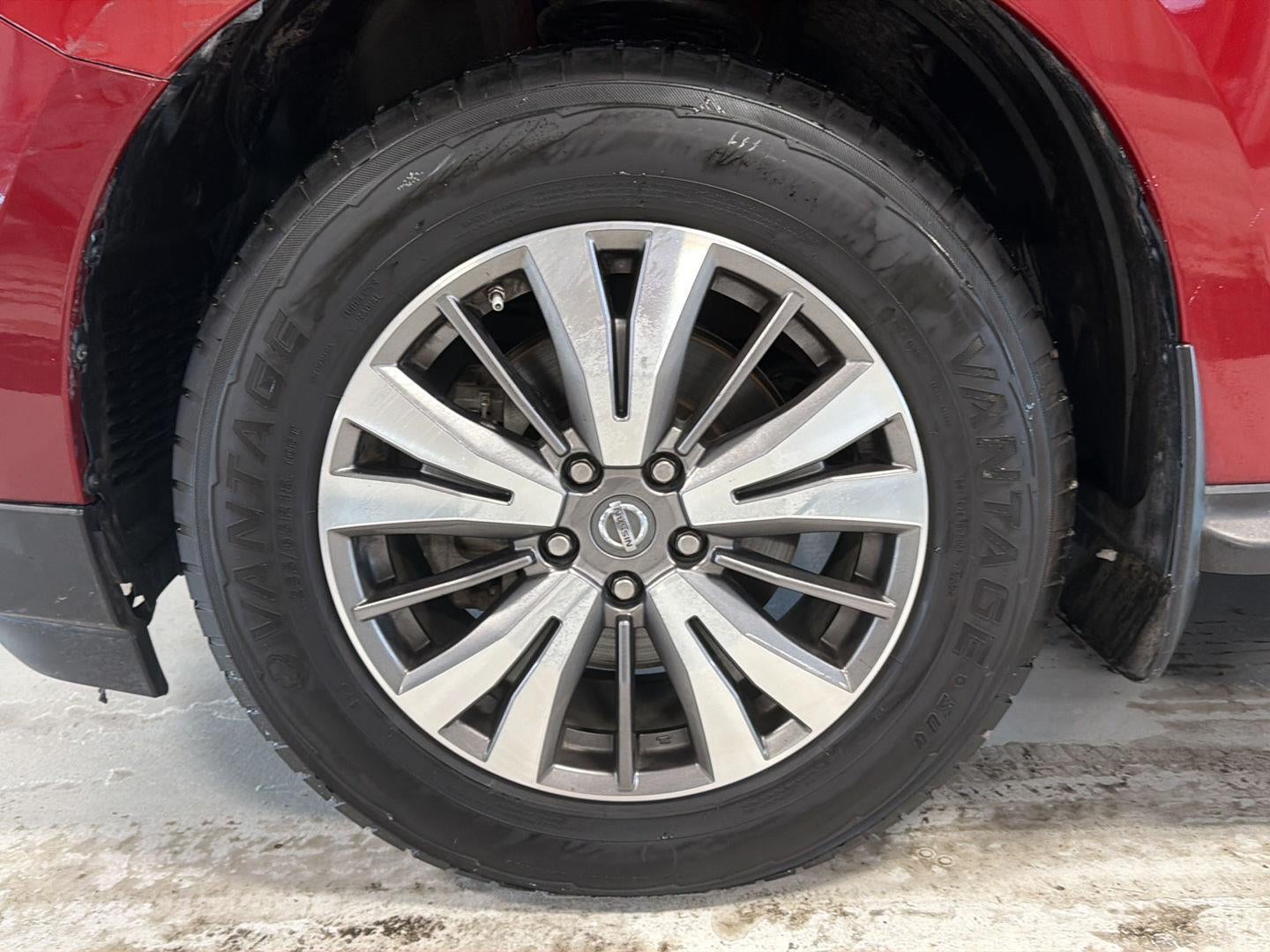 2018 Nissan Pathfinder SL