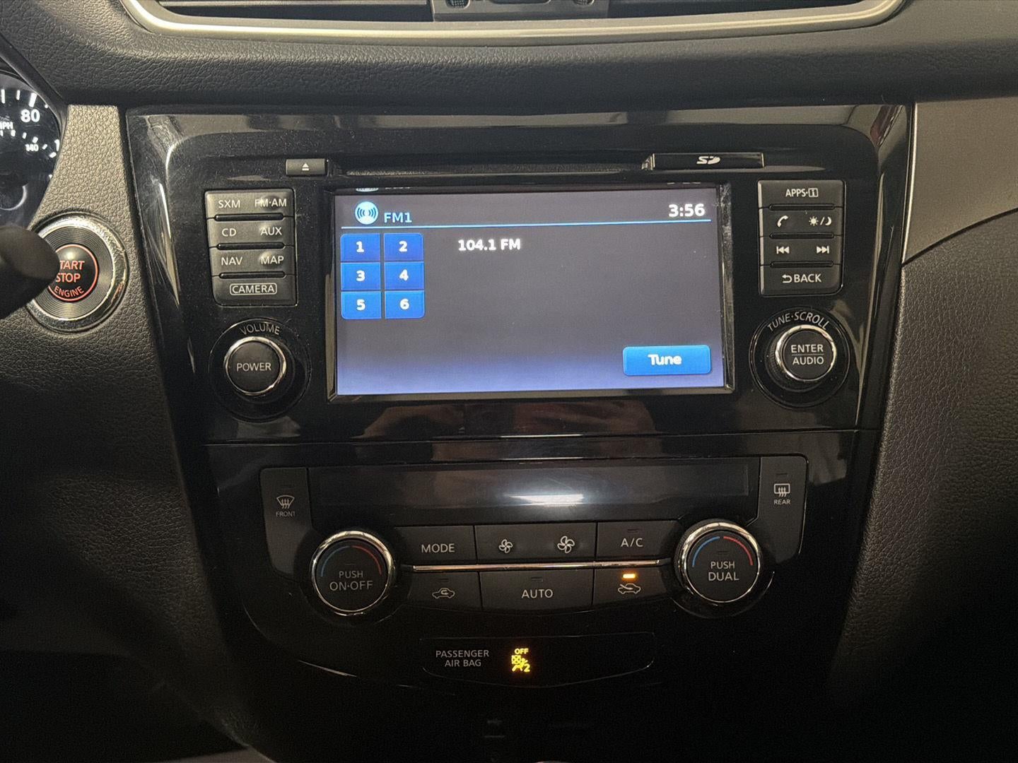 2016 Nissan Rogue SV