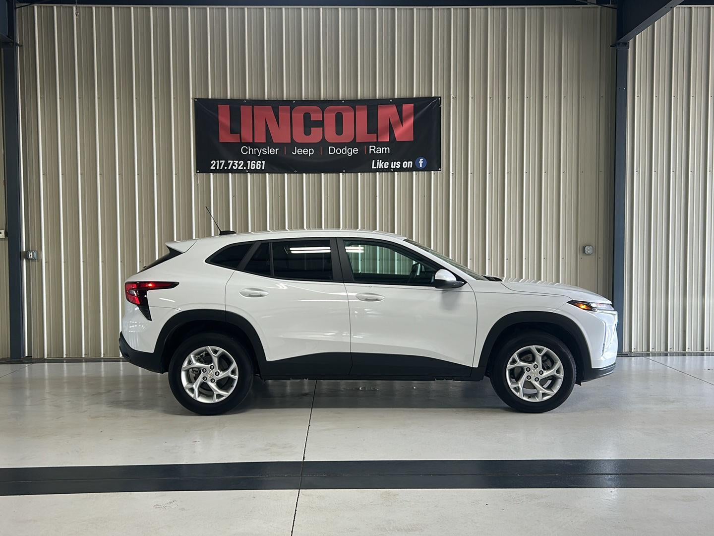 2025 Chevrolet Trax LS