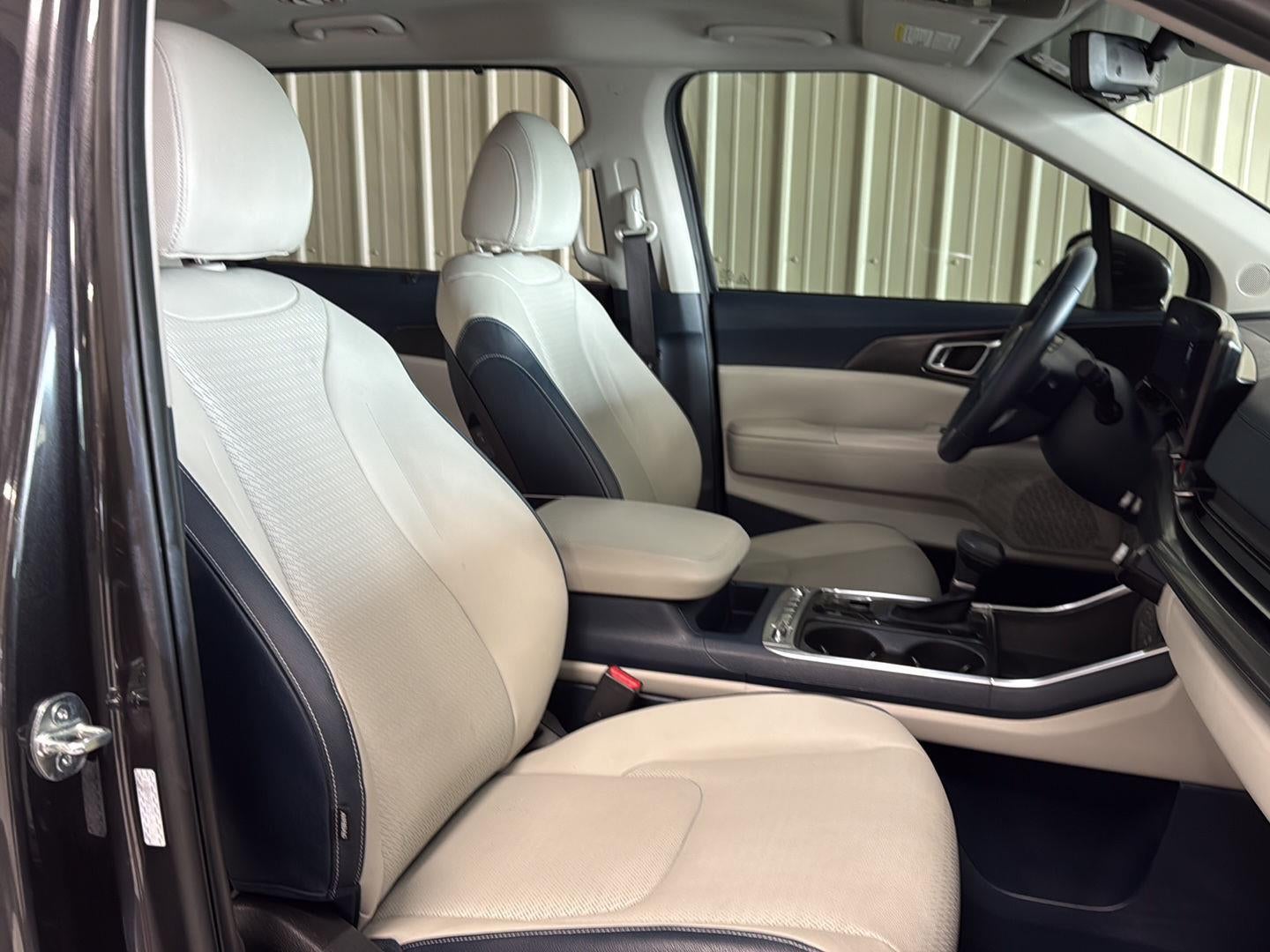 2025 Kia Carnival SX Prestige