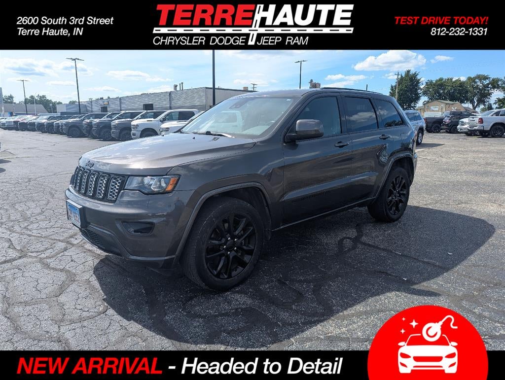 2021 Jeep GRAND CHEROKEE Laredo X