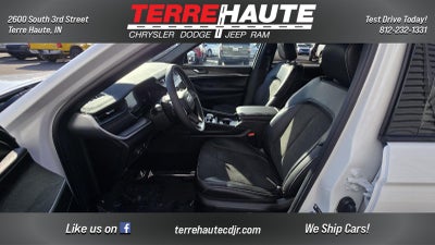 2026 Jeep Grand Cherokee Laredo Altitude