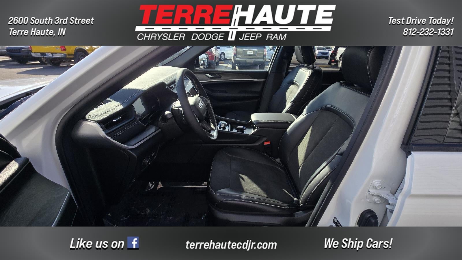 2026 Jeep Grand Cherokee Laredo Altitude