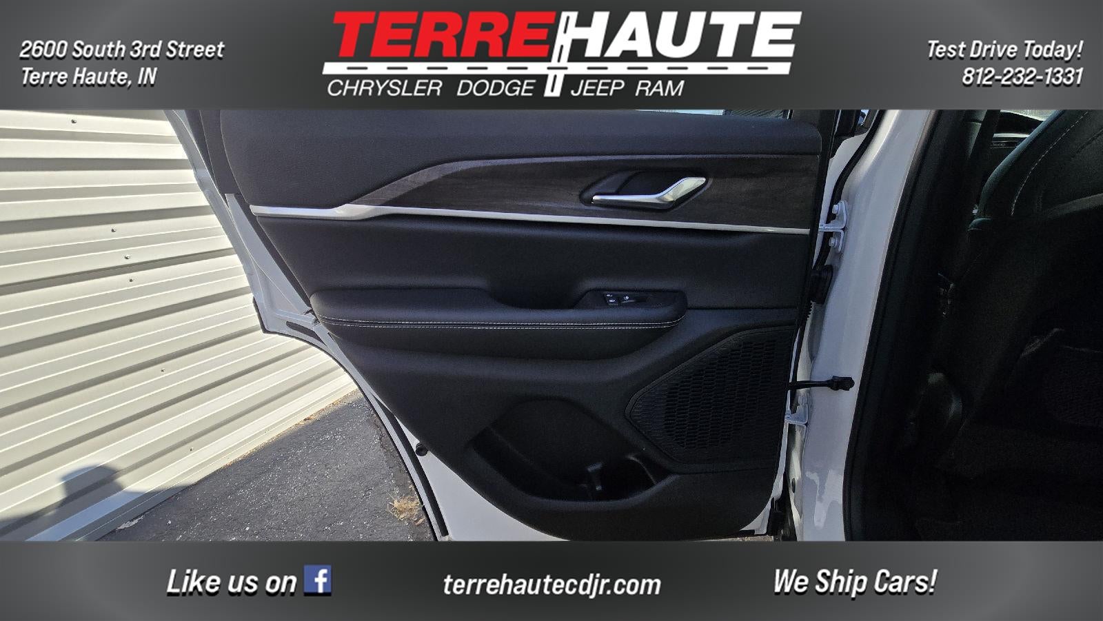 2026 Jeep Grand Cherokee Laredo Altitude