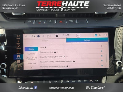 2026 Jeep Grand Cherokee Laredo Altitude