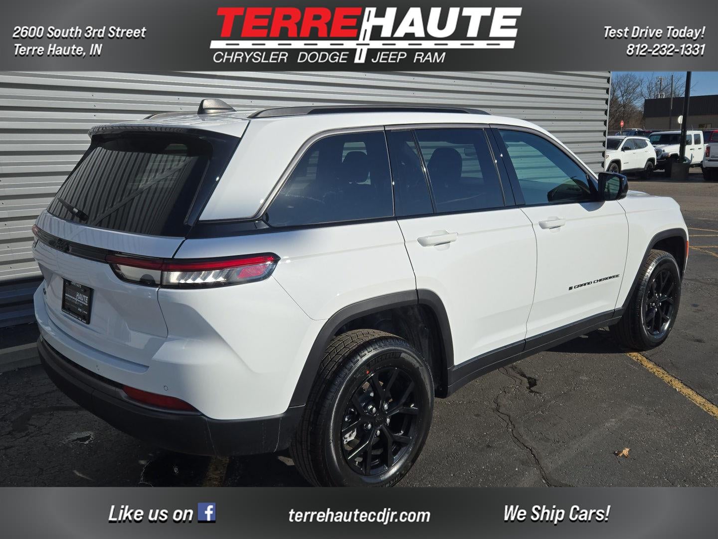 2026 Jeep Grand Cherokee Laredo Altitude