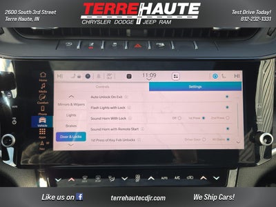 2026 Jeep Grand Cherokee Laredo Altitude