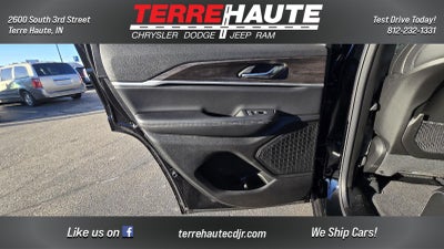 2026 Jeep Grand Cherokee Laredo Altitude