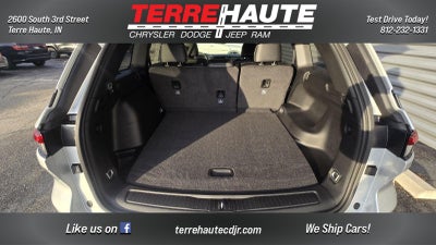 2026 Jeep Grand Cherokee Laredo Altitude