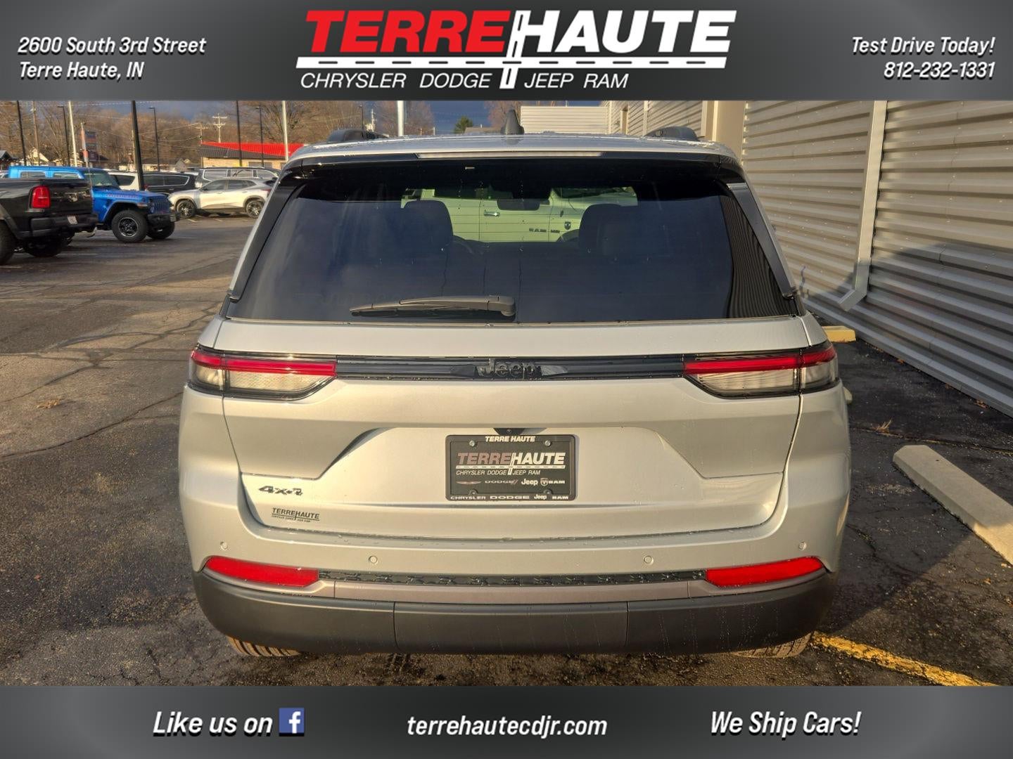 2026 Jeep Grand Cherokee Laredo Altitude