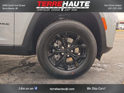 2026 Jeep Grand Cherokee Laredo Altitude