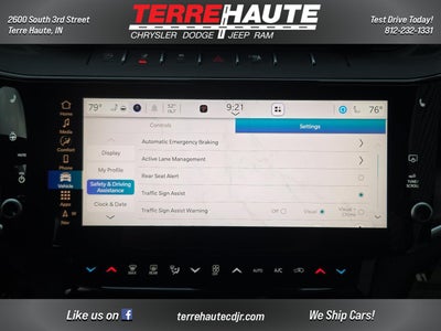 2026 Jeep Grand Cherokee Laredo Altitude