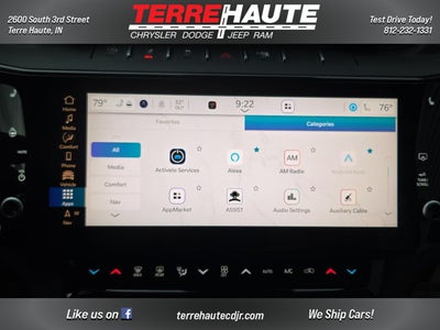 2026 Jeep Grand Cherokee Laredo Altitude