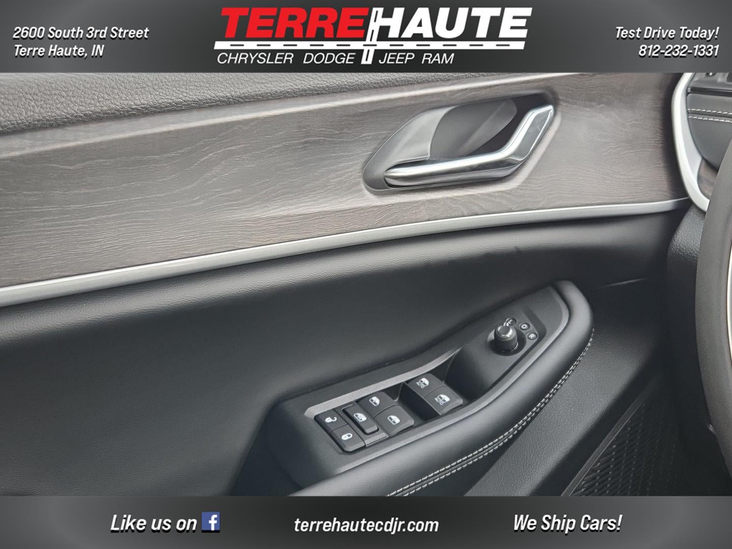 2026 Jeep Grand Cherokee Laredo Altitude