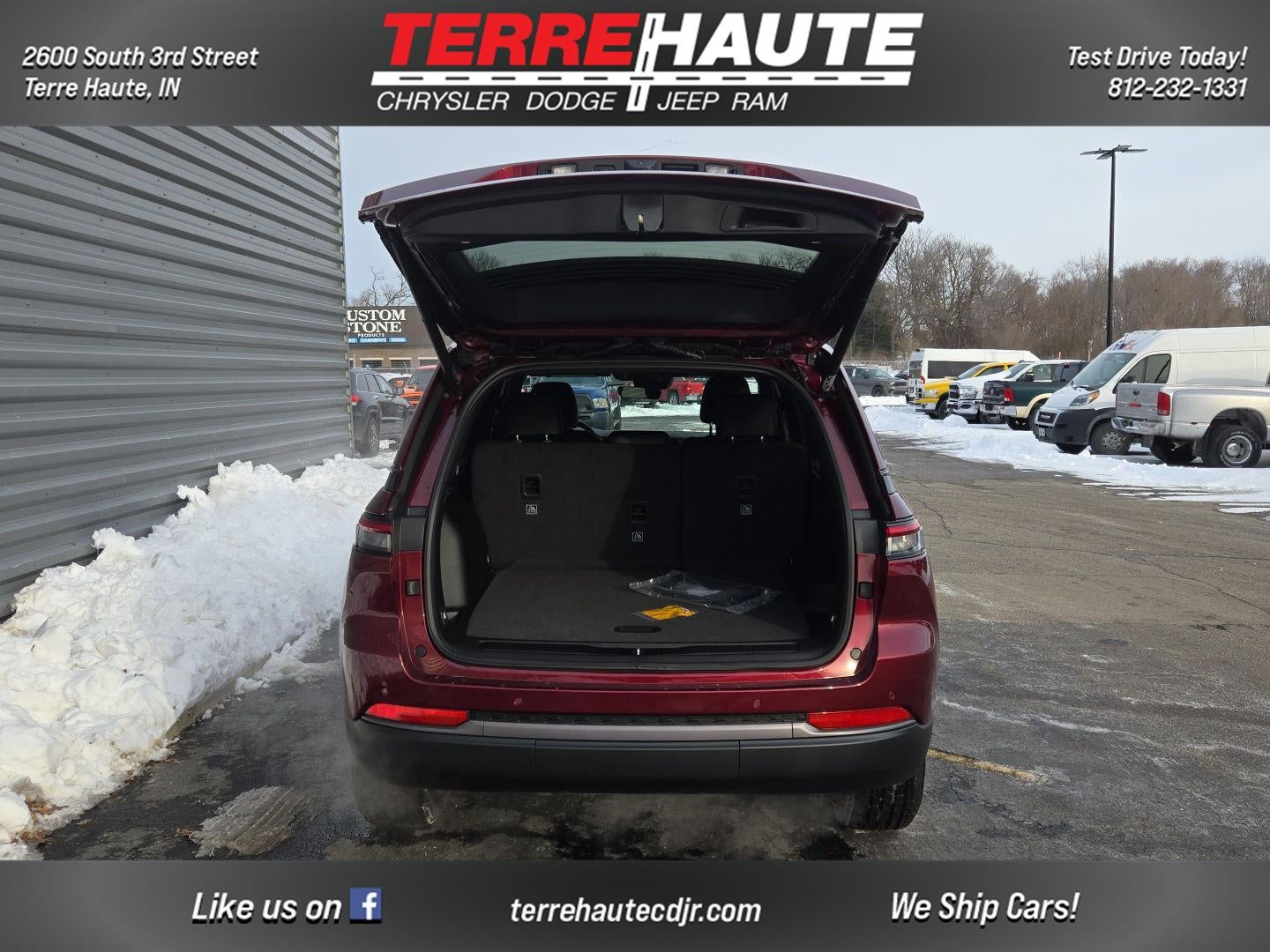 2026 Jeep Grand Cherokee Laredo Altitude